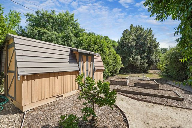5460 Hildreth Ln, Stockton, CA 95212