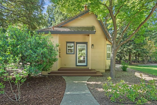5460 Hildreth Ln, Stockton, CA 95212