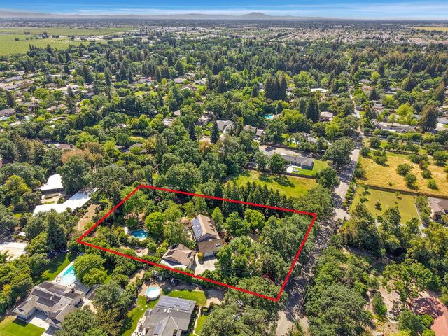 5460 Hildreth Ln, Stockton, CA 95212