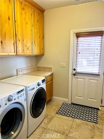 170 Nutwood Circle, Paso Robles, CA 93446