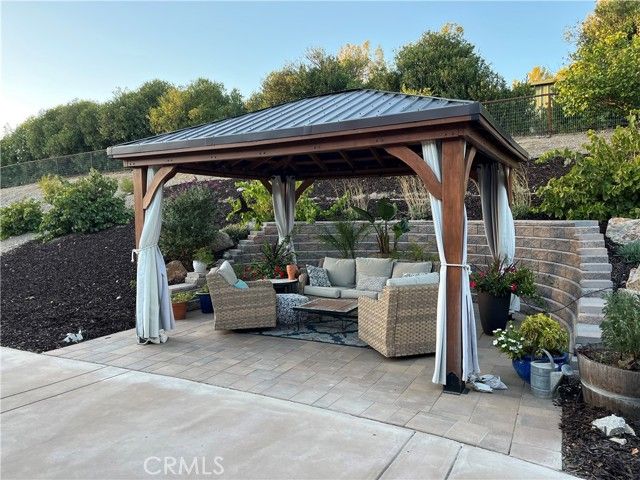 170 Nutwood Circle, Paso Robles, CA 93446