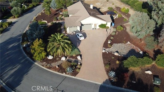 170 Nutwood Circle, Paso Robles, CA 93446