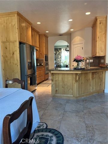 170 Nutwood Circle, Paso Robles, CA 93446