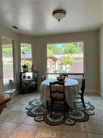 170 Nutwood Circle, Paso Robles, CA 93446