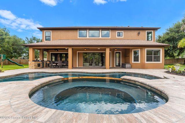 1975 Botanica Circle, Melbourne, FL 32904