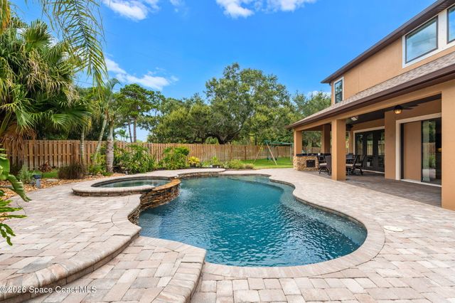 1975 Botanica Circle, Melbourne, FL 32904
