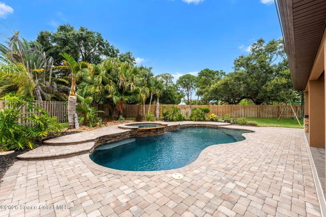 1975 Botanica Circle, Melbourne, FL 32904