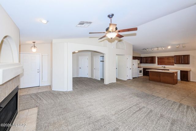 13197 E Mesquite Flat Spring Drive, Vail, AZ 85641
