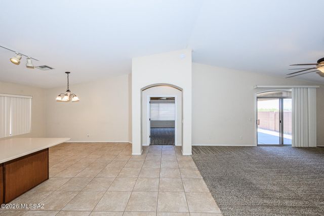 13197 E Mesquite Flat Spring Drive, Vail, AZ 85641
