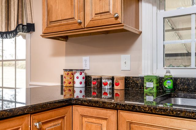 224 Kennett Rd, Old Hickory, TN 37138