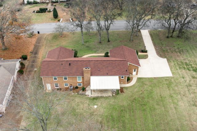 224 Kennett Rd, Old Hickory, TN 37138