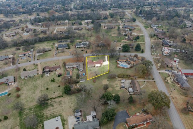 224 Kennett Rd, Old Hickory, TN 37138