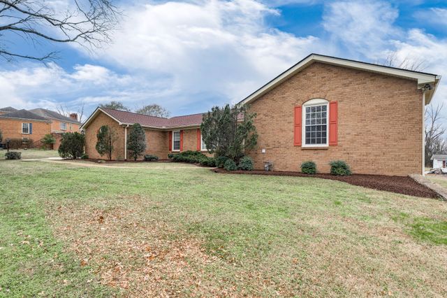 224 Kennett Rd, Old Hickory, TN 37138