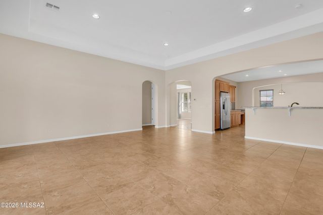 1877 N Bayshore Drive, Green Valley, AZ 85614