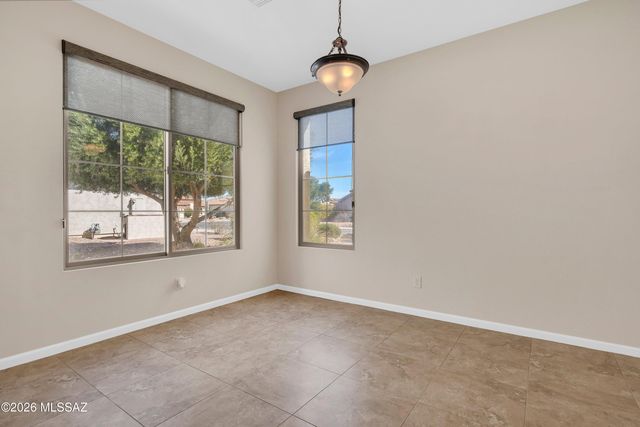 1877 N Bayshore Drive, Green Valley, AZ 85614