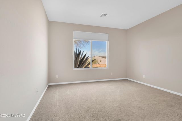 1877 N Bayshore Drive, Green Valley, AZ 85614