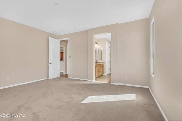 1877 N Bayshore Drive, Green Valley, AZ 85614