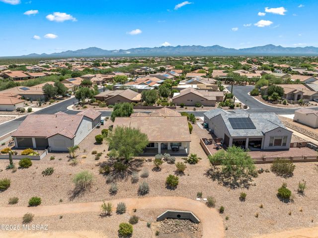 1877 N Bayshore Drive, Green Valley, AZ 85614