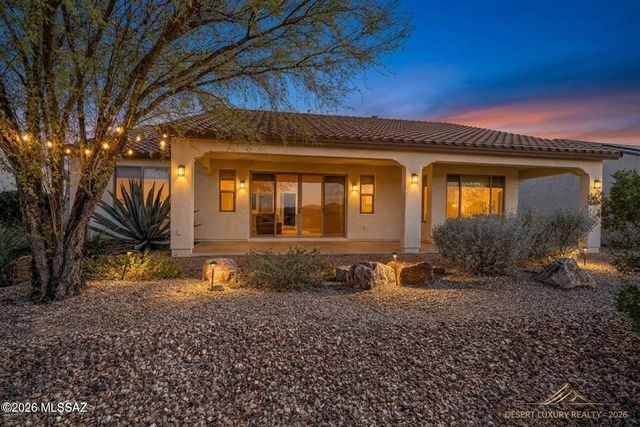 1877 N Bayshore Drive, Green Valley, AZ 85614