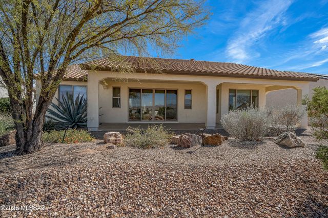 1877 N Bayshore Drive, Green Valley, AZ 85614
