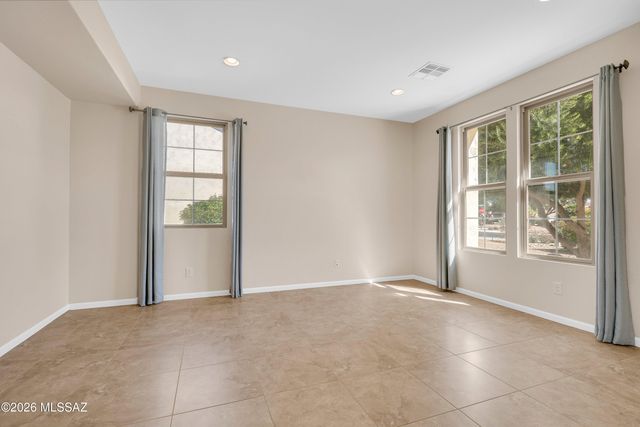 1877 N Bayshore Drive, Green Valley, AZ 85614