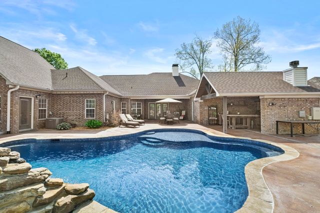 26 Turnberry Dr., Cabot, AR 72023