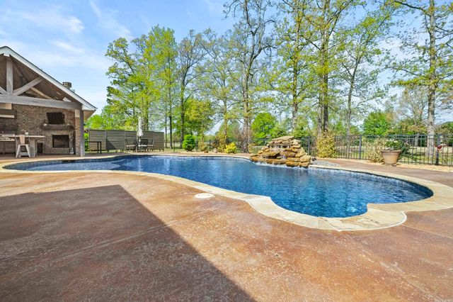 26 Turnberry Dr., Cabot, AR 72023