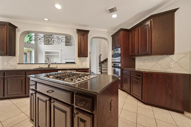 8110 Clearwater Crossing, Humble, TX 77396