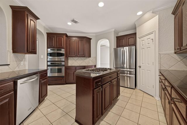 8110 Clearwater Crossing, Humble, TX 77396