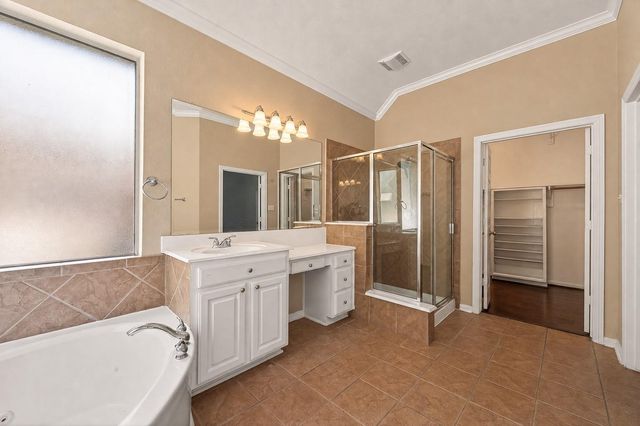 8110 Clearwater Crossing, Humble, TX 77396