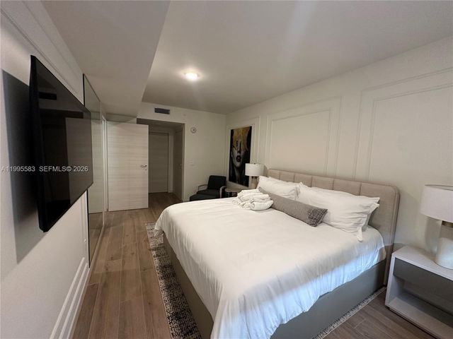 4220 Laguna St 308, Coral Gables, FL 33146