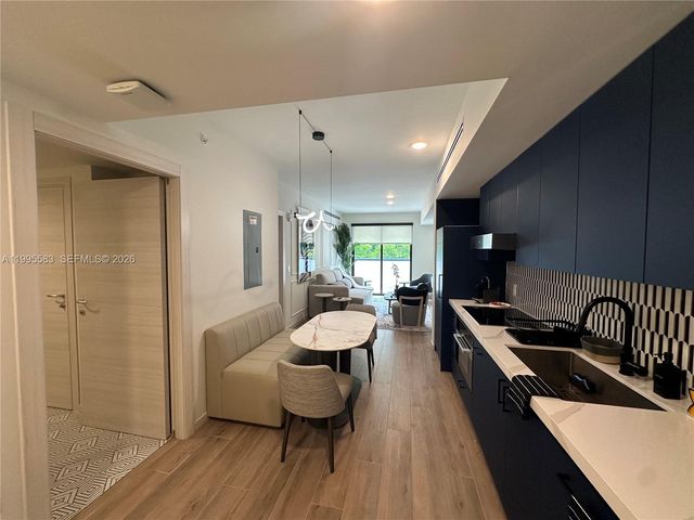 4220 Laguna St 308, Coral Gables, FL 33146