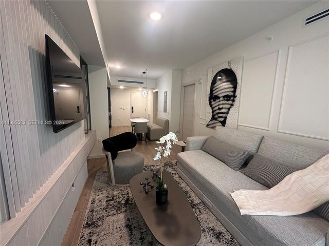 4220 Laguna St 308, Coral Gables, FL 33146