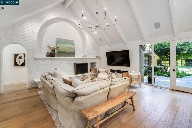 134 Pepperwood Ct, Danville, CA 94506