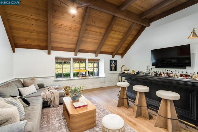 134 Pepperwood Ct, Danville, CA 94506