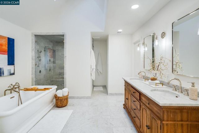 134 Pepperwood Ct, Danville, CA 94506