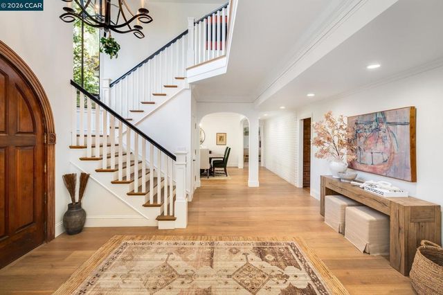 134 Pepperwood Ct, Danville, CA 94506