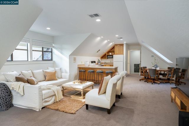 134 Pepperwood Ct, Danville, CA 94506