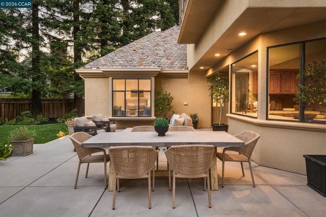 134 Pepperwood Ct, Danville, CA 94506
