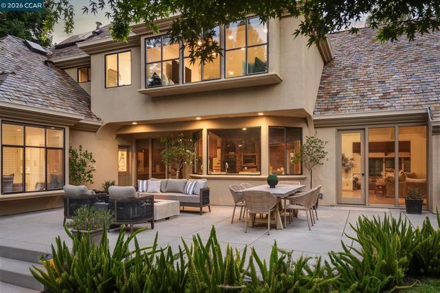 134 Pepperwood Ct, Danville, CA 94506