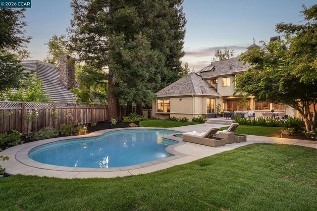 134 Pepperwood Ct, Danville, CA 94506