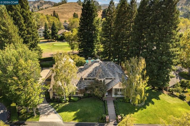 134 Pepperwood Ct, Danville, CA 94506