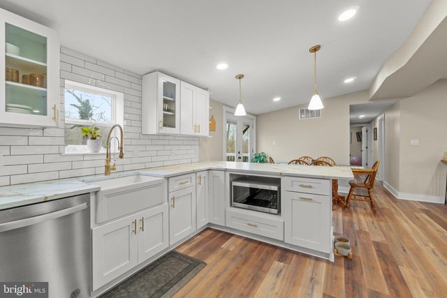 465 BAILEY ST, Woodstown, NJ 08098