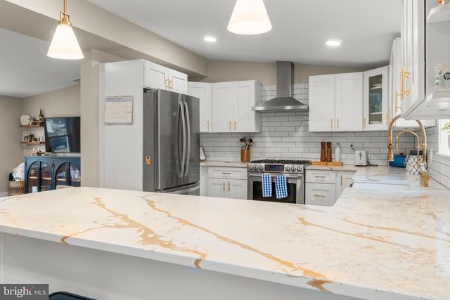 465 BAILEY ST, Woodstown, NJ 08098