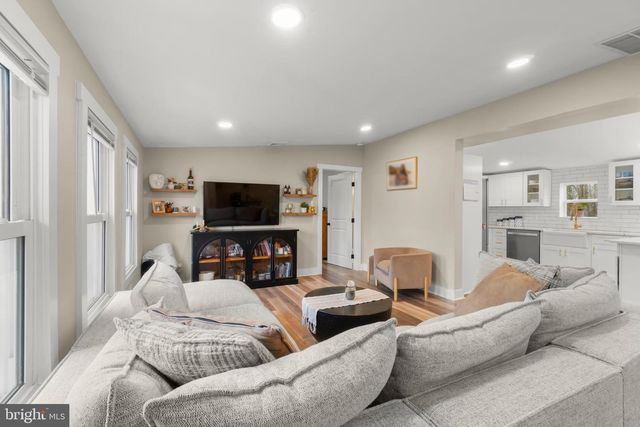 465 BAILEY ST, Woodstown, NJ 08098