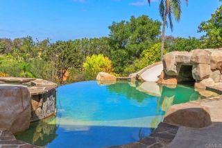 1154 Via Valle, Escondido, CA 92029