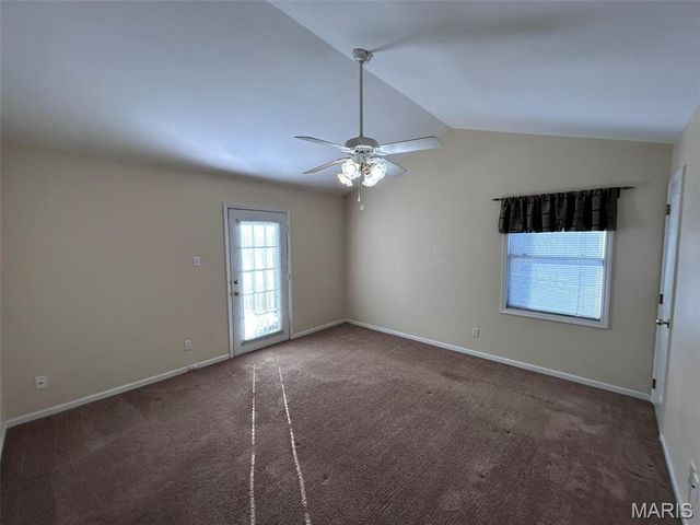 4501 Eli Drive I, St Louis, MO 63128