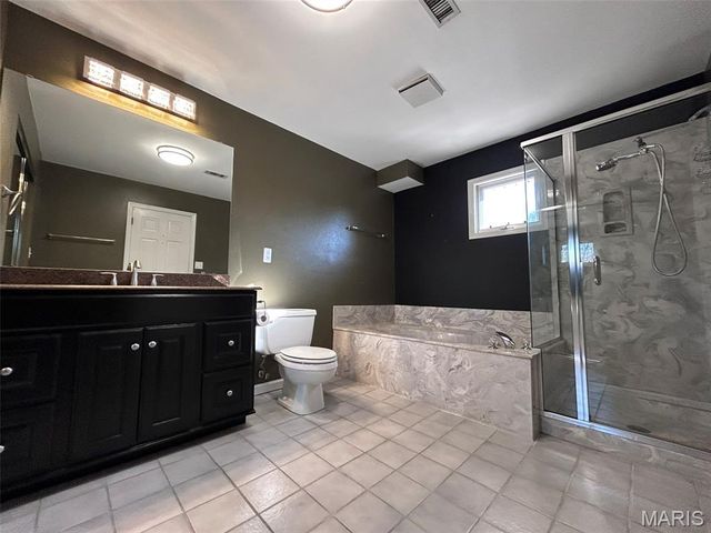 4501 Eli Drive I, St Louis, MO 63128