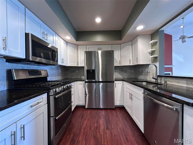 4501 Eli Drive I, St Louis, MO 63128