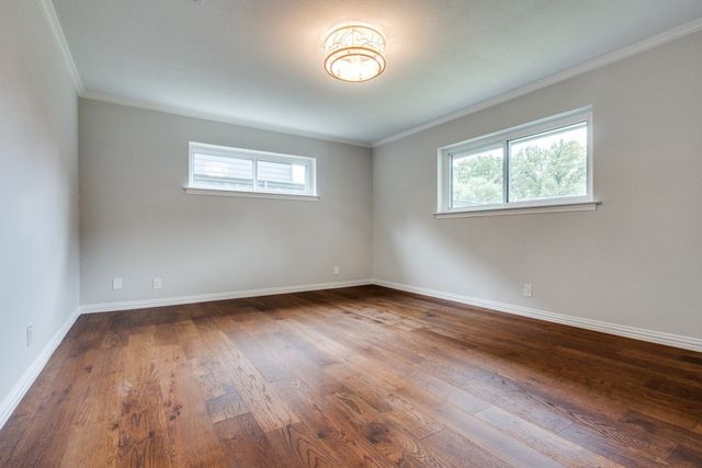 3232 Timberview Road, Dallas, TX 75229
